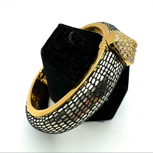 VINCE CAMUTO Black Silver Gold Metallic Snake Skin Rhinestones Chunky Cuff 6” - Picture 2 of 6